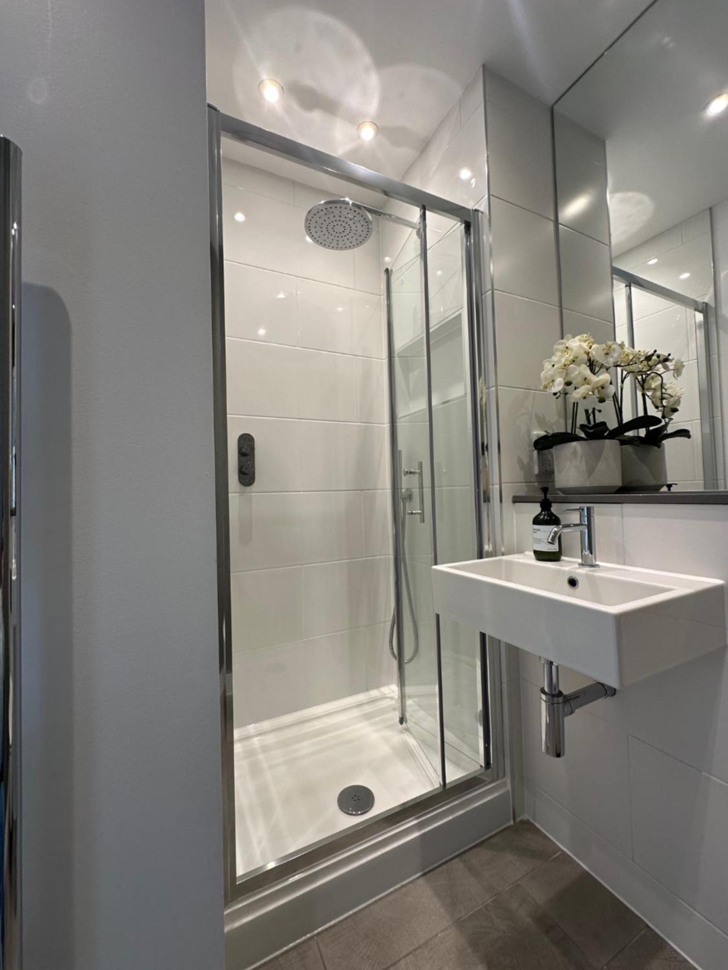 Appartement Contemporary Pied A Terre In The Heart Of